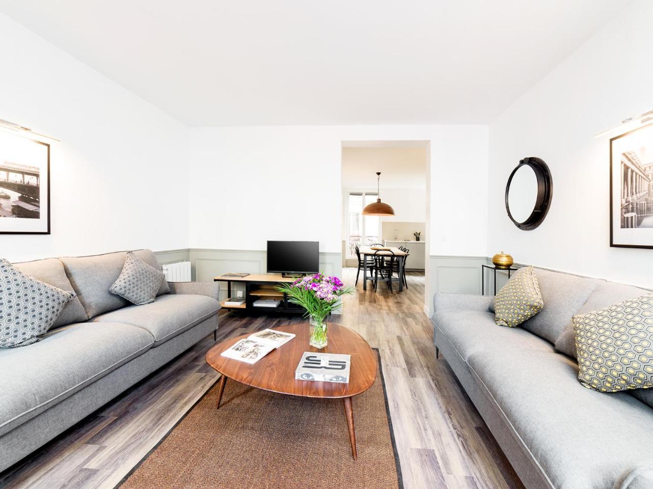 Livinparis - Luxury 3&4 Bedrooms Montmartre I * Paris